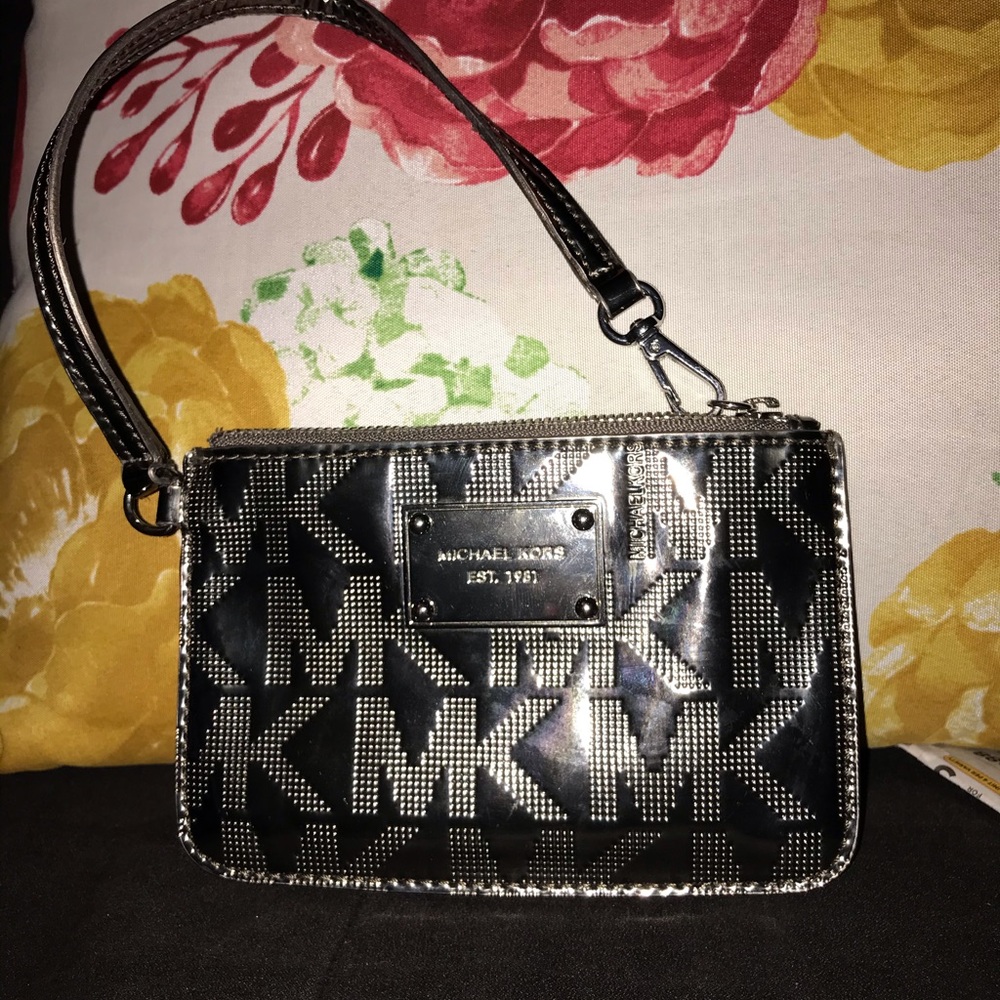Michael Kors wristlet